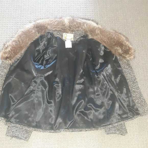 Vintage Fur/ Wool Jacket- Women's Size S/M- Excellent Condition - Picture 9 of 11